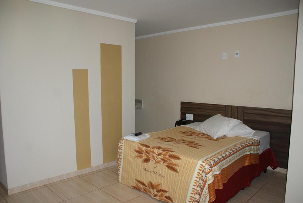 Colorado Plaza Hotel Rio Verde Extérieur photo